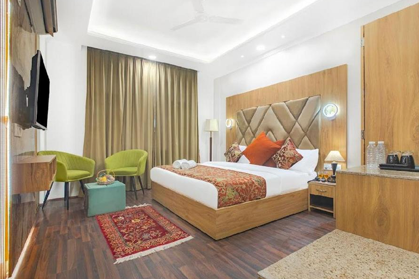 (Hotel) Seven Hill star