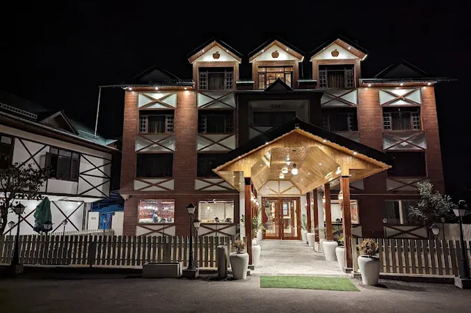 Apple Orchard Resorts